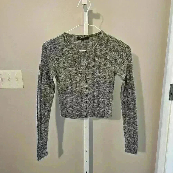Stylish Cropped Cardigan - Gray Knit Sweater - Picture 1 of 3